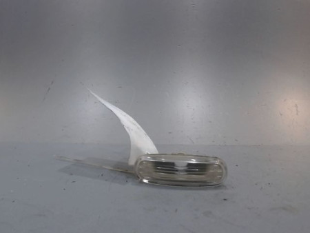 REPETITEUR AILE GAUCHE FIAT PANDA