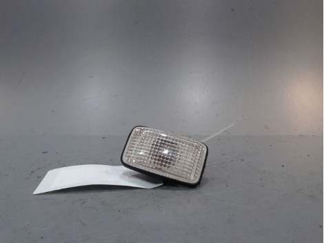 REPETITEUR AILE GAUCHE NISSAN X-TRAIL