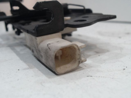 SERRURE CAPOT FORD FOCUS