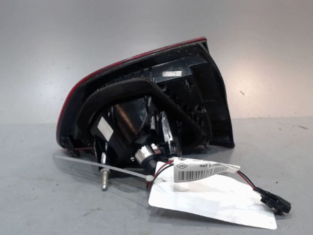 FEU ARRIERE INTERIEUR DROIT RENAULT CLIO