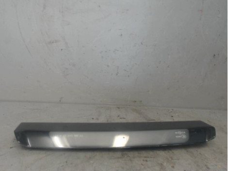 FEUX STOP SUPPLEMENTAIRE OPEL CROSSLAND
