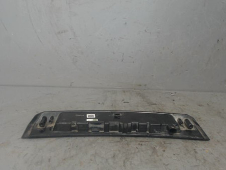 FEUX STOP SUPPLEMENTAIRE OPEL CROSSLAND