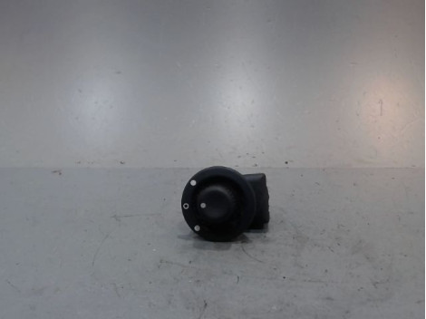 COMMANDE RETROVISSEUR EXTERIEUR ELECTRIQUE RENAULT CLIO I PH.2 94-96
