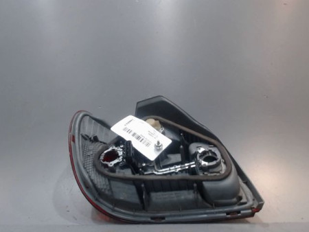 FEU ARRIERE DROIT TOYOTA YARIS