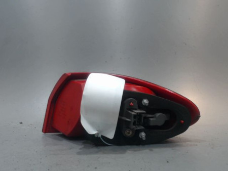 FEU ARRIERE GAUCHE  ALFA ROMEO 147