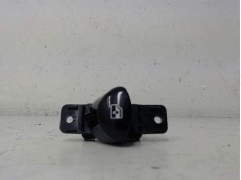 COMMANDE LEVE-GLACE PORTE AVG FIAT 500