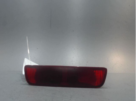 FEU BROUILLARD CENTRAL ARRIERE NISSAN QASHQAI