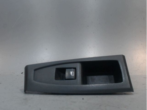COMMANDE LEVE-GLACE PORTE AVD B.M.W. SERIE 2