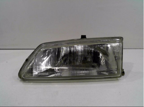 PHARE GAUCHE PEUGEOT 106