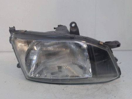 PHARE DROIT TOYOTA HI-ACE