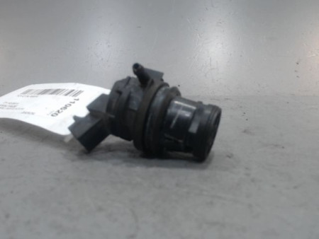 POMPE LAVE-GLACE AVANT TOYOTA RAV4