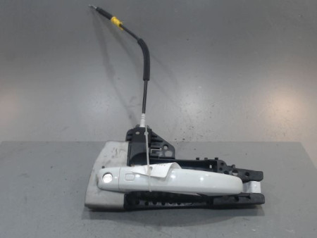 POIGNEE EXTERIEURE PORTE AVANT GAUCHE AUDI A4