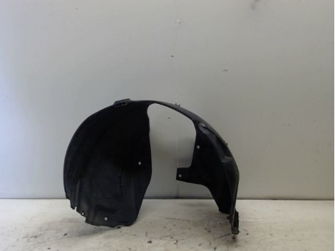 PARE-BOUE AVANT DROIT FORD FIESTA