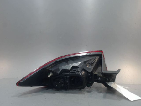 FEU ARRIERE DROIT RENAULT CLIO