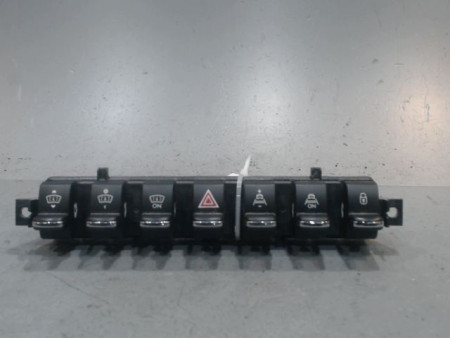 BOUTON DE WARNING PEUGEOT 3008