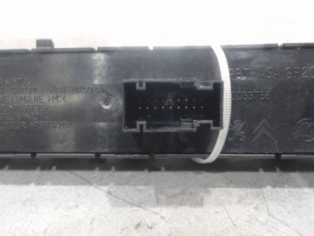 BOUTON DE WARNING PEUGEOT 3008