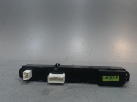 BOUTON DE WARNING KIA CEE-D