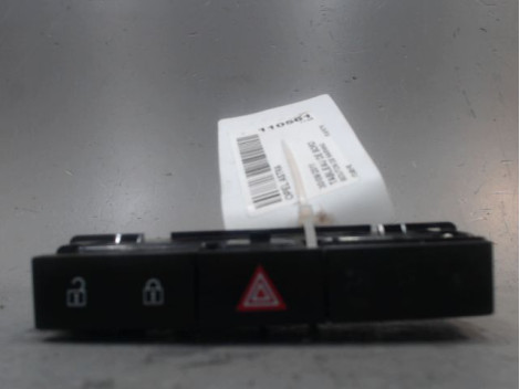 BOUTON DE WARNING OPEL ASTRA