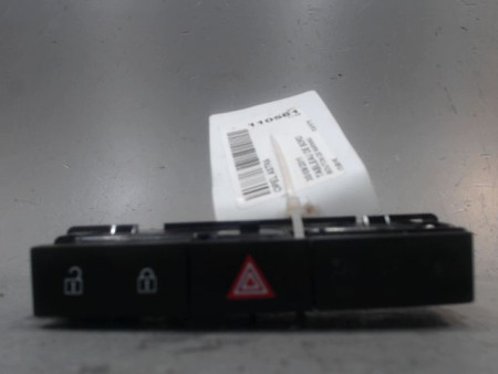 BOUTON DE WARNING OPEL ASTRA