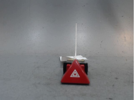 BOUTON DE WARNING KIA PICANTO