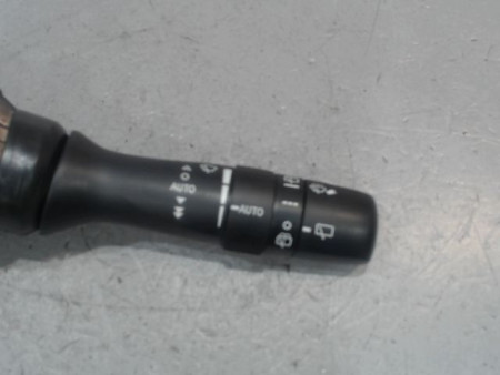COMMANDE ESSUIE GLACE TOYOTA YARIS
