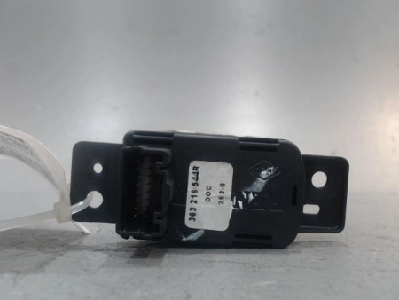 INTERIEUR COMMANDE FREIN A MAIN RENAULT KADJAR