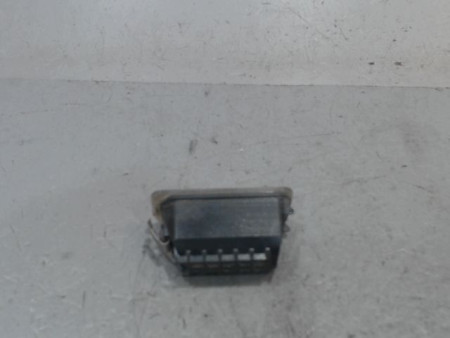 ECLAIREUR PLAQUE DE POLICE DROIT FORD C-MAX