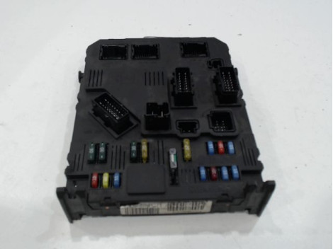 PLATINE FUSIBLE HABITACLE PEUGEOT 407