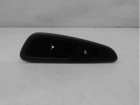 COMMANDE LEVE-GLACE PORTE ARD PEUGEOT 308