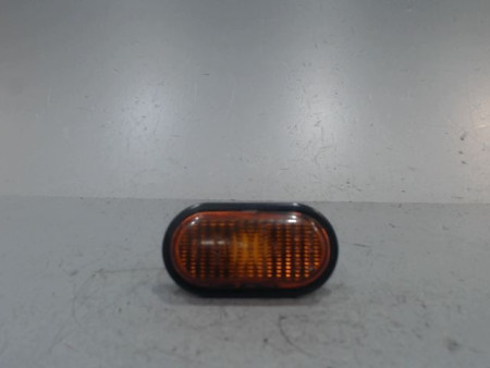 REPETITEUR AILE DROIT RENAULT MEGANE