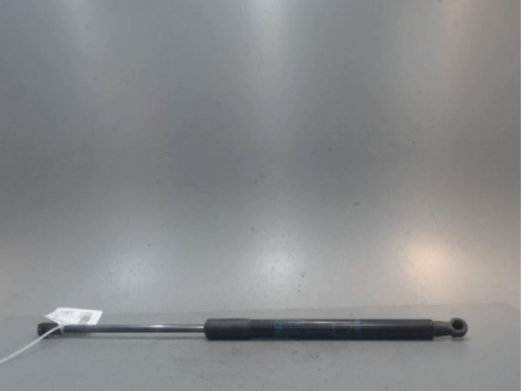 VERIN HAYON G TOYOTA YARIS
