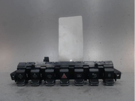 BOUTON DE WARNING PEUGEOT 3008