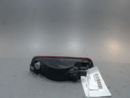 FEU BROUILLARD CENTRAL ARRIERE NISSAN QASHQAI