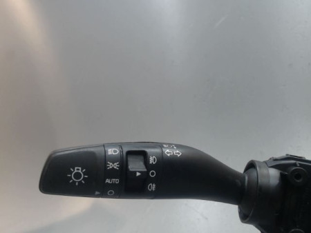 BLOC COMMODOS KIA STONIC