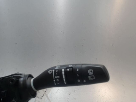 BLOC COMMODOS KIA STONIC