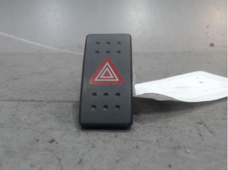 BOUTON DE WARNING SUZUKI SWIFT