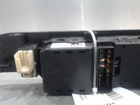 COMMANDE LEVE-GLACE PORTE AVG CHEVROLET CAPTIVA