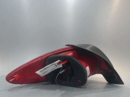 FEU ARRIERE DROIT PEUGEOT 206