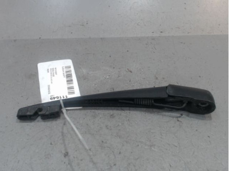 BRAS ESSUIE-GLACE ARRIERE SUZUKI SWIFT