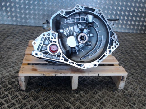 BOITE A VITESSE MECANIQUE OPEL CORSA 1.0