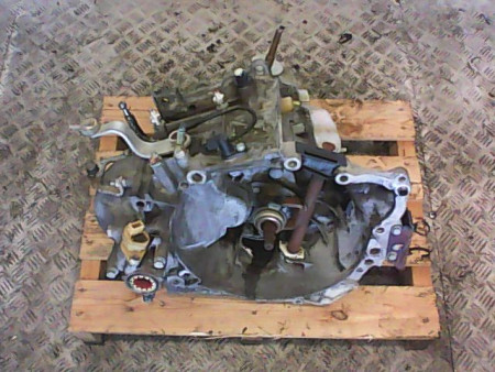BOITE A VITESSE MECANIQUE PEUGEOT 306 1.8 16V