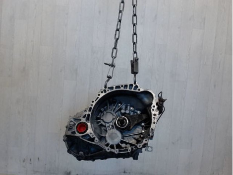 BOITE A VITESSE MECANIQUE TOYOTA AURIS 2.0 D-4D 