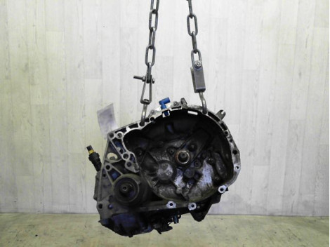 BOITE A VITESSE MECANIQUE RENAULT CLIO 1.4 
