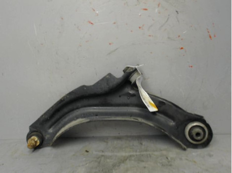 TRIANGLE INFERIEUR AVANT GAUCHE RENAULT CLIO