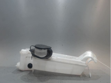 RESERVOIR LAVE-GLACE AVANT DACIA SANDERO