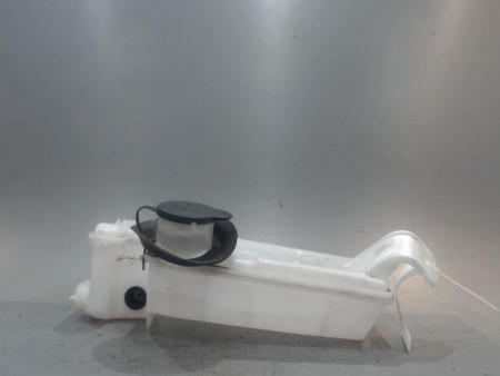 RESERVOIR LAVE-GLACE AVANT DACIA SANDERO
