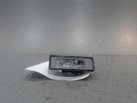ECLAIREUR PLAQUE DE POLICE DROIT DACIA SANDERO