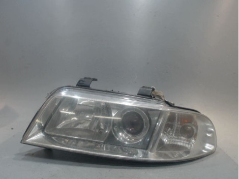 PHARE GAUCHE AUDI A4