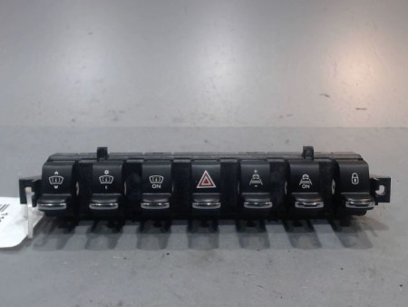 BOUTON DE WARNING PEUGEOT 3008