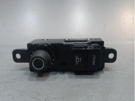 COMMANDE GPS PEUGEOT 208
